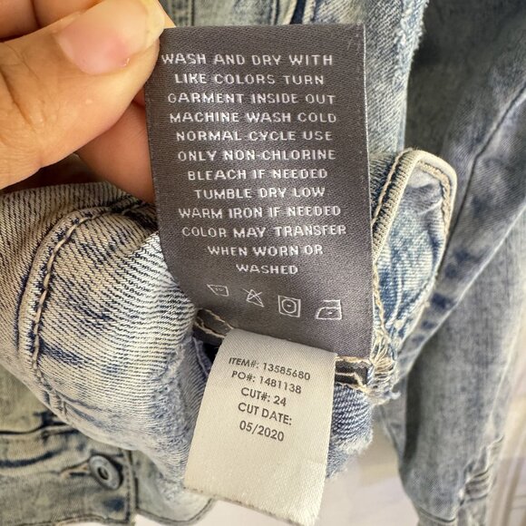 Torrid Destructed Denim Jean Jacket Womens Light Wash Trucker Distress Size 3X - Picture 8 of 11